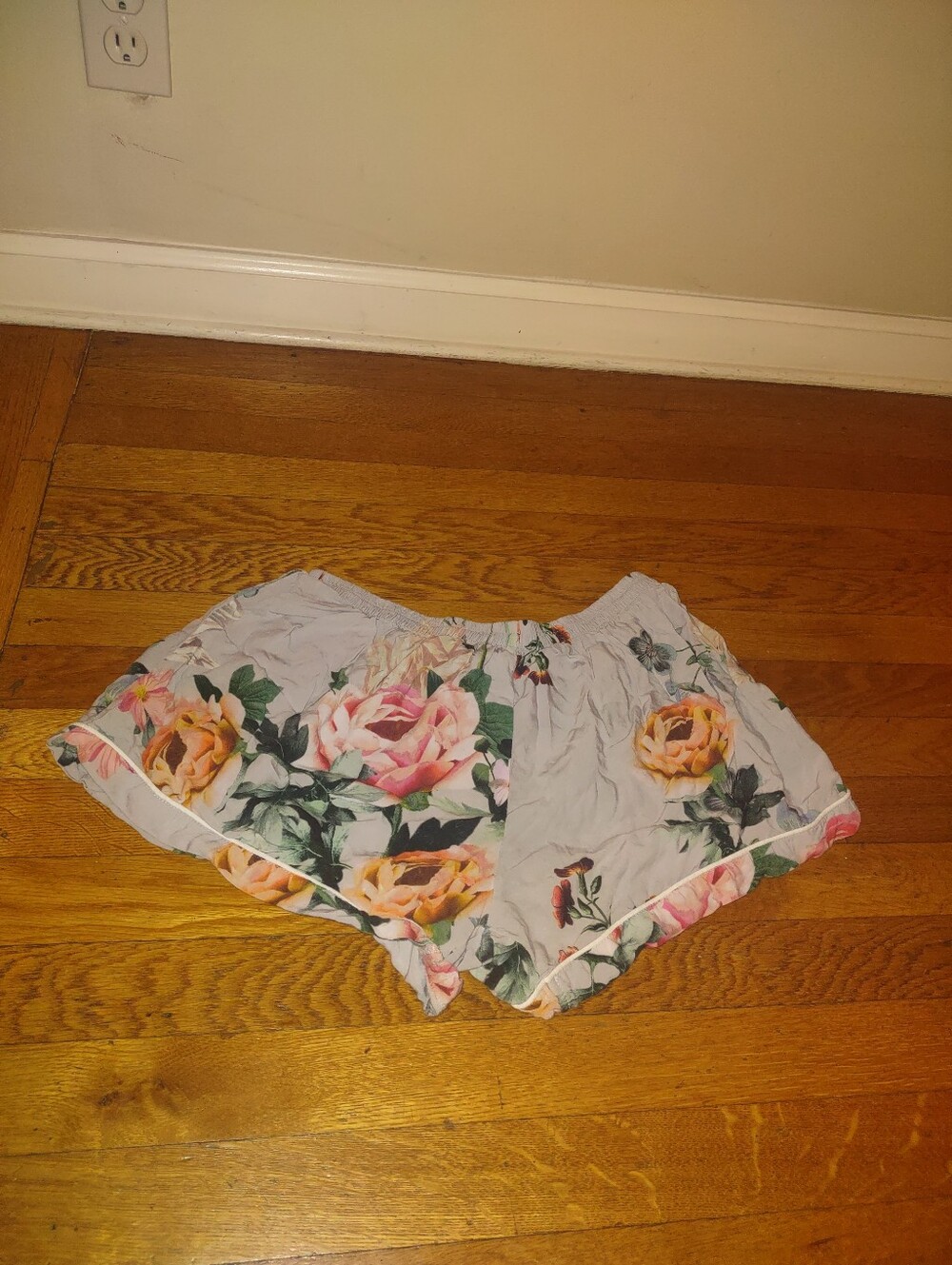 grey floral patterned sleep shorts from plum pretty sugar fits like M/L